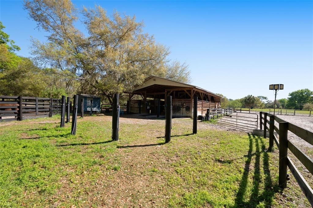 For Sale: $600,000 (3 beds, 2 baths, 1080 Square Feet)