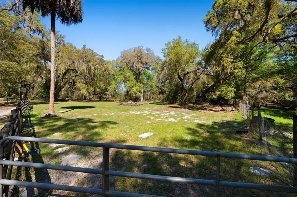 For Sale: $600,000 (3 beds, 2 baths, 1080 Square Feet)