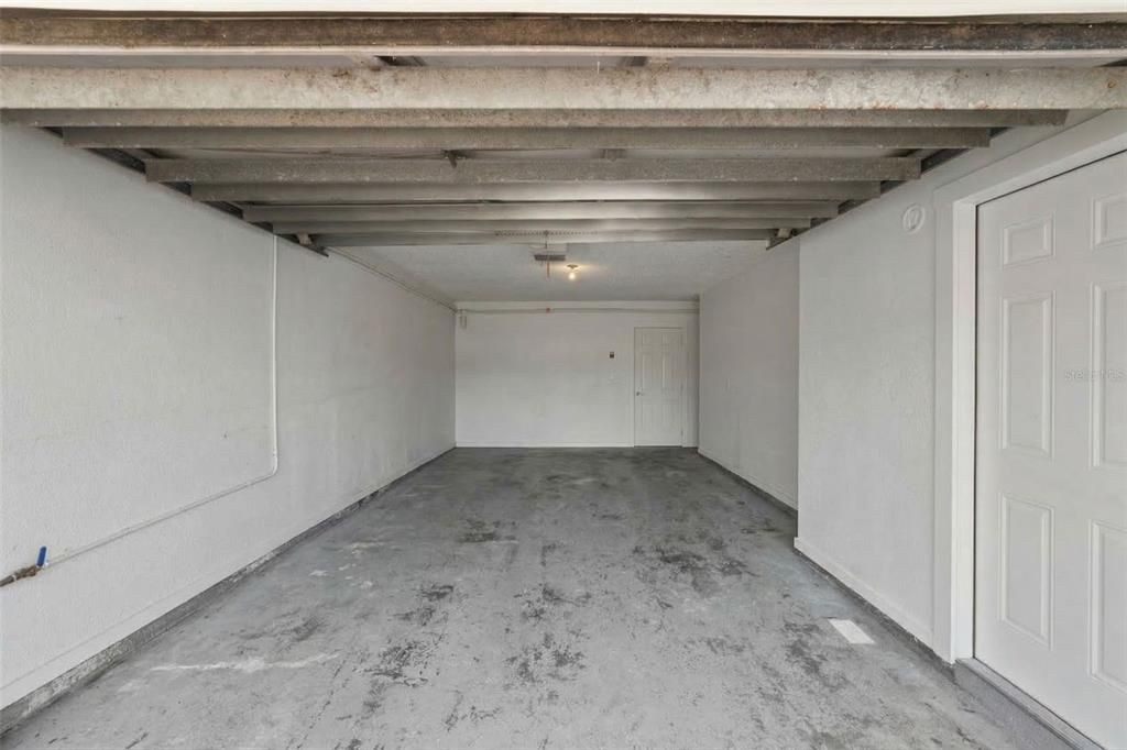 For Sale: $550,000 (2 beds, 1 baths, 1410 Square Feet)