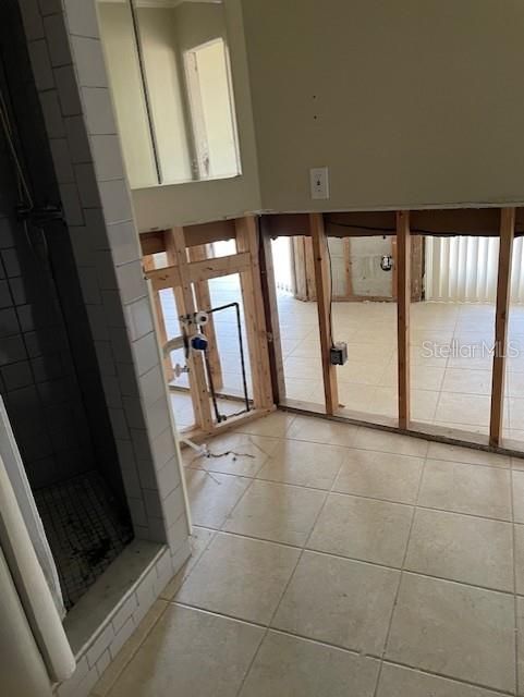 Active With Contract: $285,000 (4 beds, 3 baths, 2080 Square Feet)