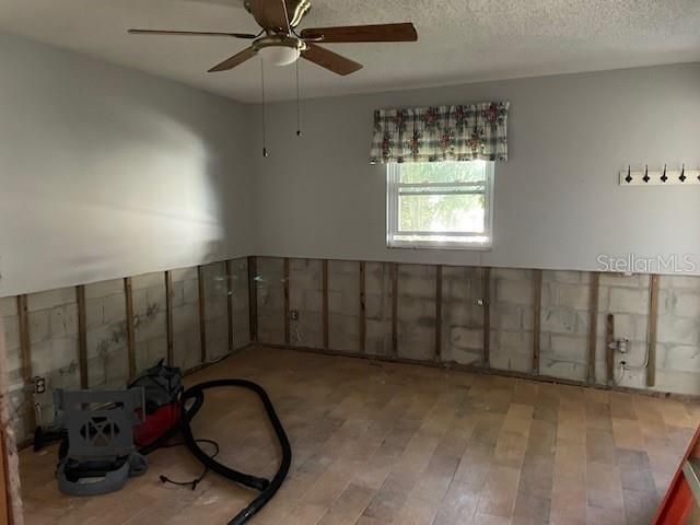 Active With Contract: $285,000 (4 beds, 3 baths, 2080 Square Feet)