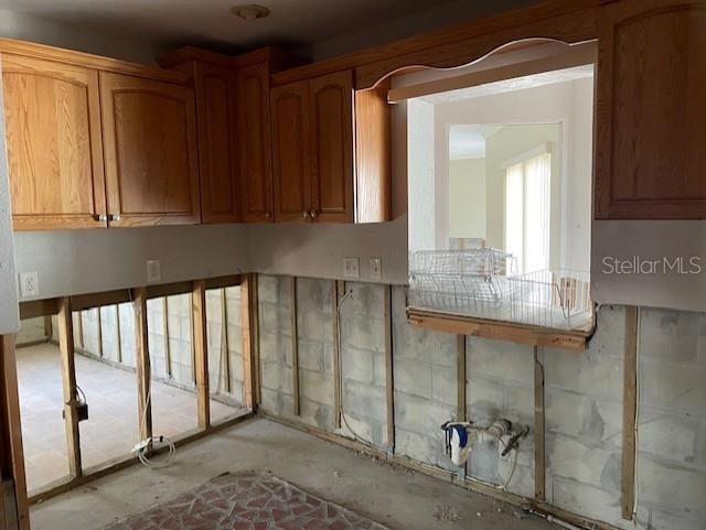 Active With Contract: $285,000 (4 beds, 3 baths, 2080 Square Feet)