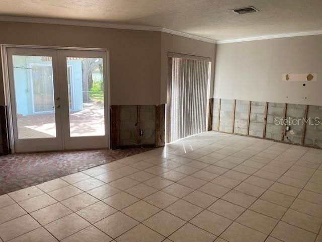 Active With Contract: $285,000 (4 beds, 3 baths, 2080 Square Feet)