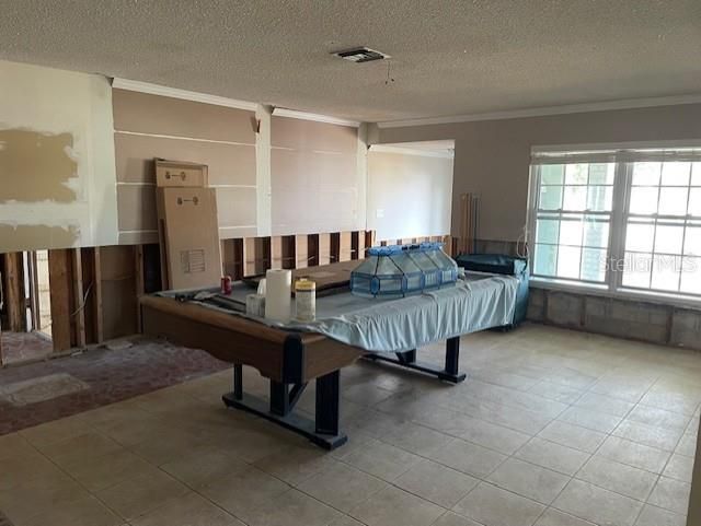 Active With Contract: $285,000 (4 beds, 3 baths, 2080 Square Feet)