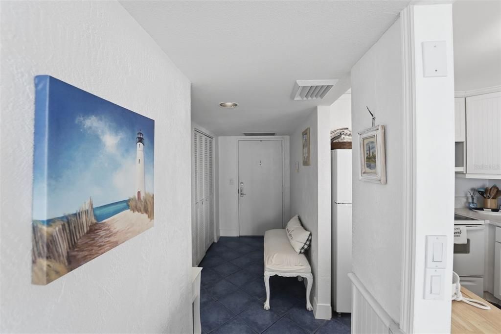 En Venta: $325,000 (2 camas, 2 baños, 1141 Pies cuadrados)