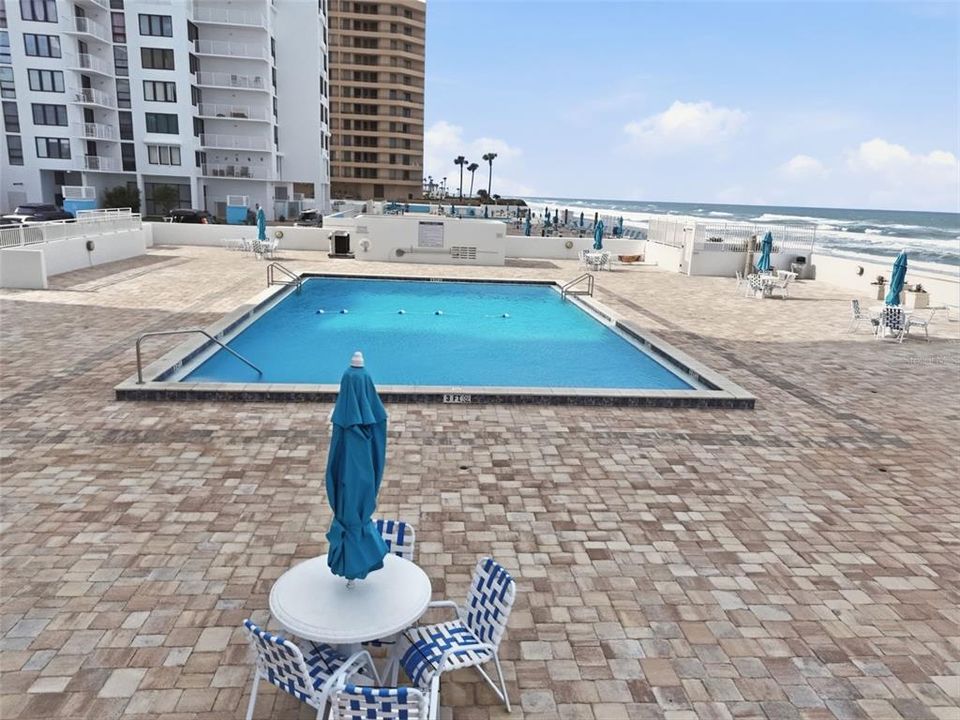 En Venta: $325,000 (2 camas, 2 baños, 1141 Pies cuadrados)