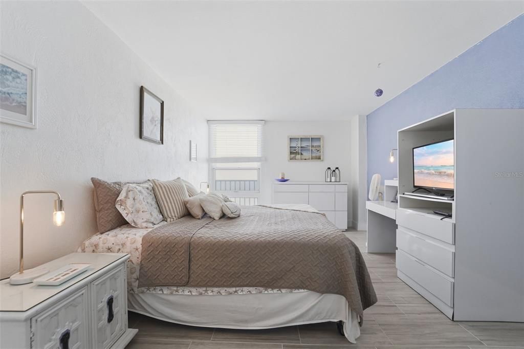 En Venta: $325,000 (2 camas, 2 baños, 1141 Pies cuadrados)