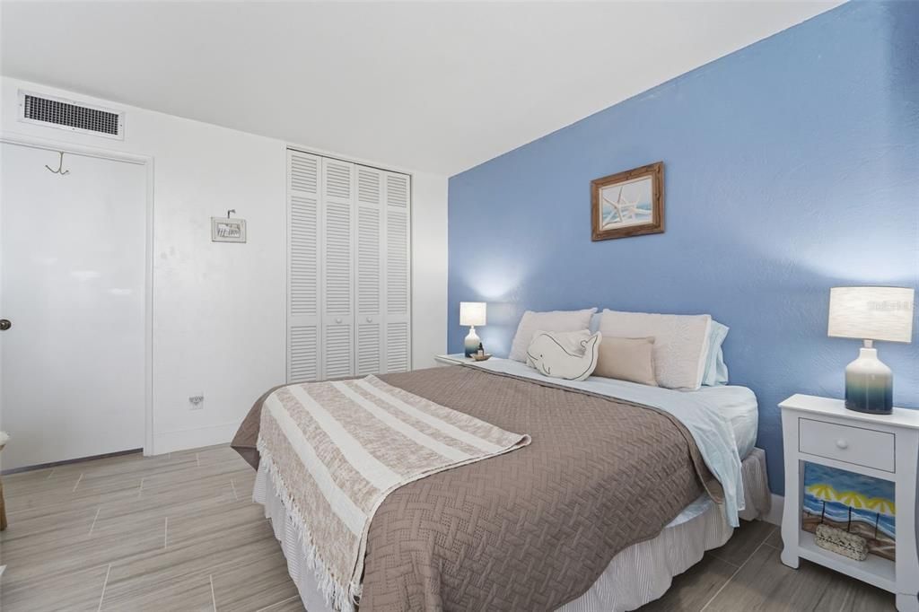 En Venta: $325,000 (2 camas, 2 baños, 1141 Pies cuadrados)