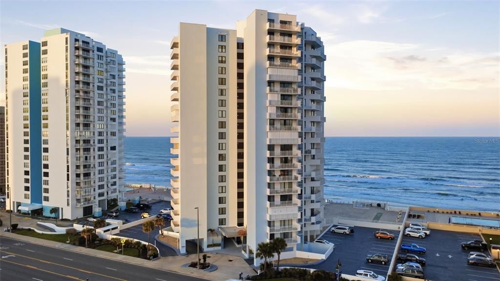 En Venta: $325,000 (2 camas, 2 baños, 1141 Pies cuadrados)