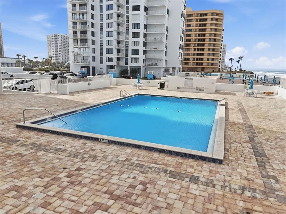 En Venta: $325,000 (2 camas, 2 baños, 1141 Pies cuadrados)