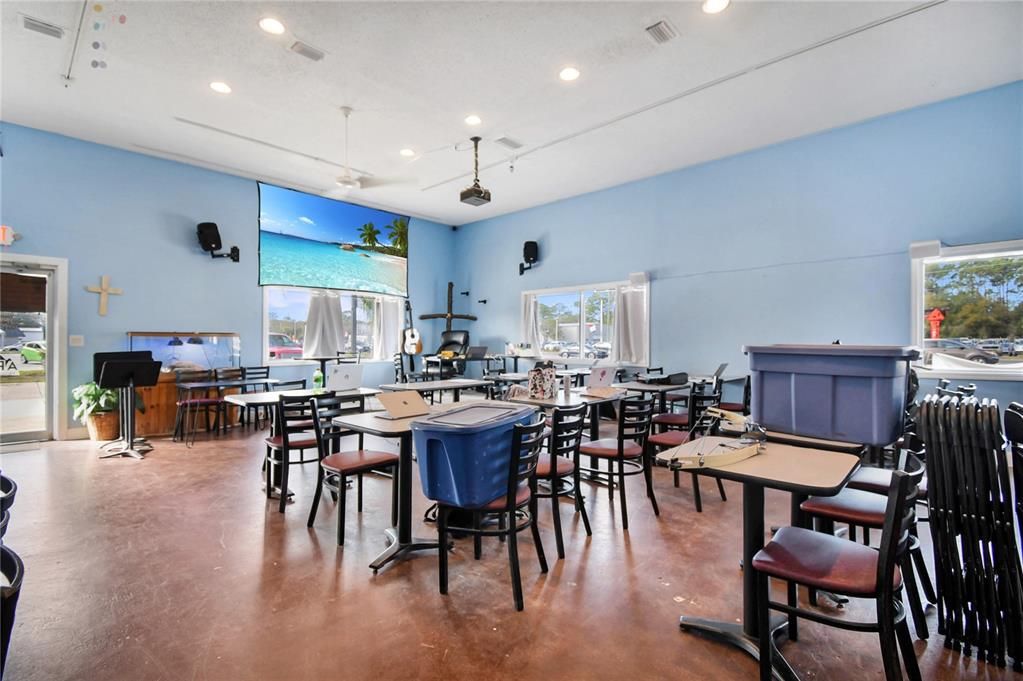 На продажу: $57,600 (0 спален, 0 ванн, 0 Квадратных фут)