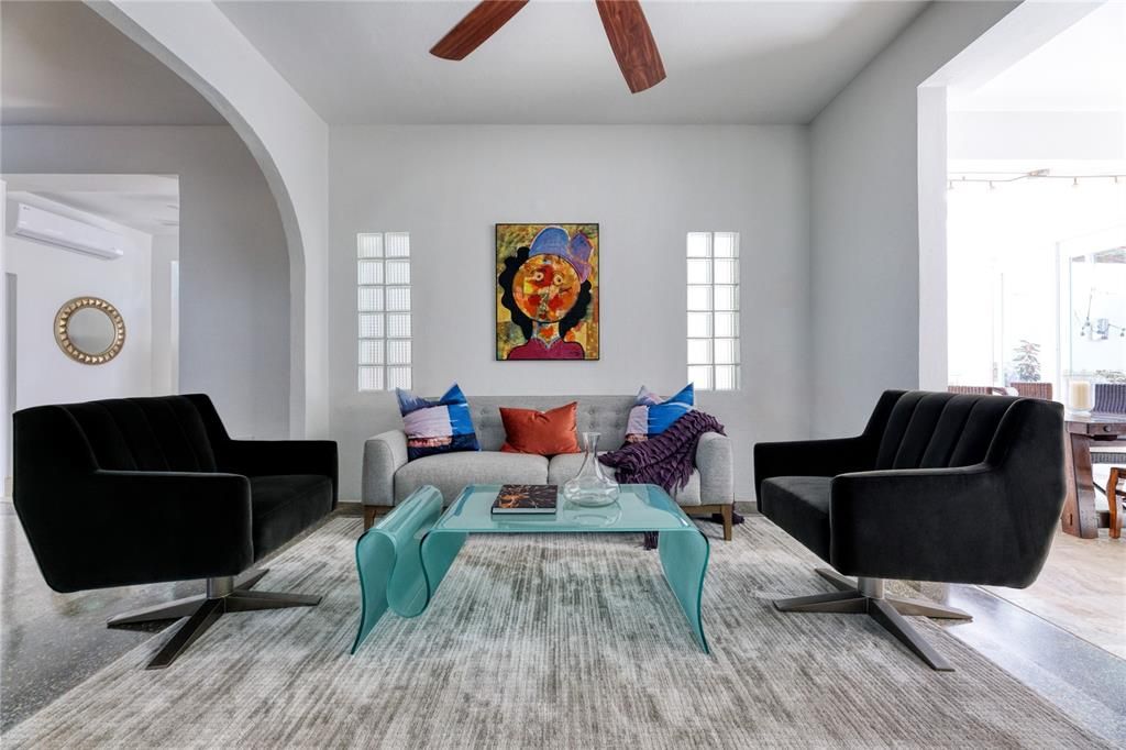 For Sale: $2,590,000 (4 beds, 5 baths, 3715 Square Feet)
