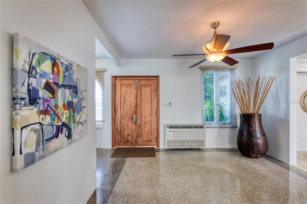 For Sale: $2,590,000 (4 beds, 5 baths, 3715 Square Feet)
