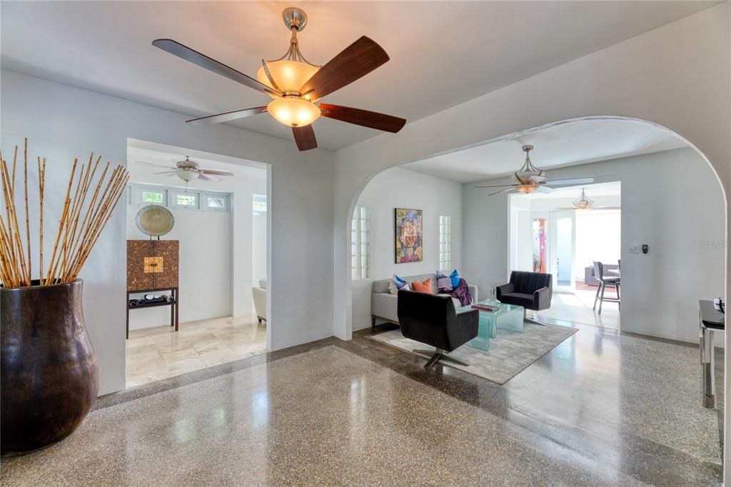 For Sale: $2,590,000 (4 beds, 5 baths, 3715 Square Feet)