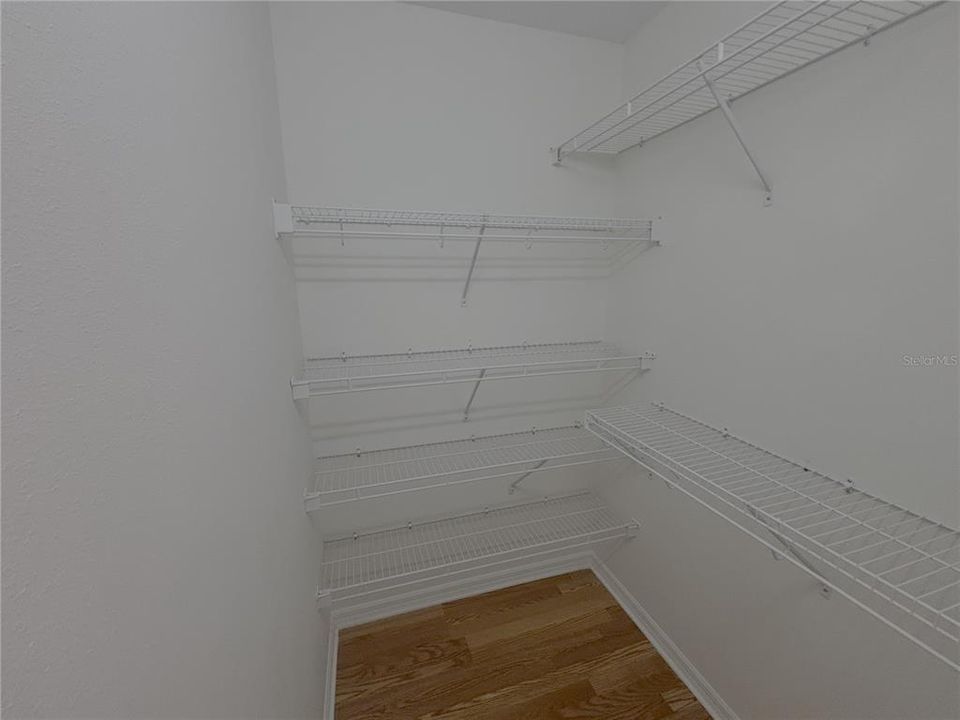 В аренду: $2,800 (5 спален, 3 ванн, 2526 Квадратных фут)