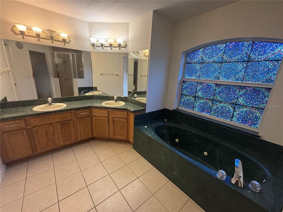 В аренду: $2,800 (5 спален, 3 ванн, 2526 Квадратных фут)