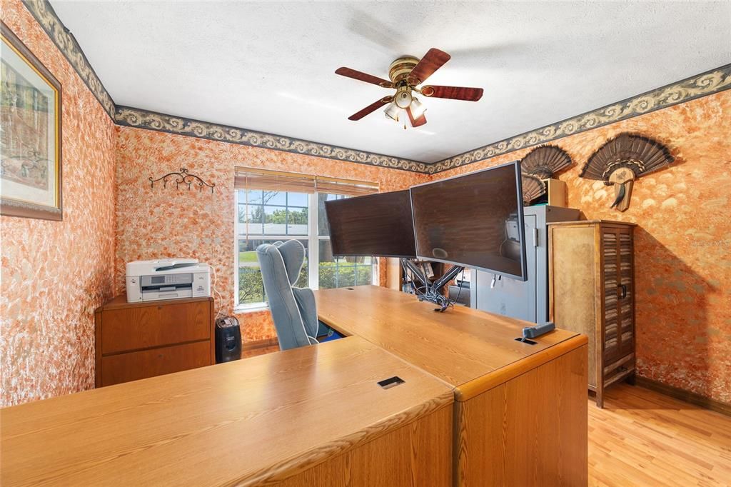 Active With Contract: $269,999 (3 beds, 2 baths, 1546 Square Feet)