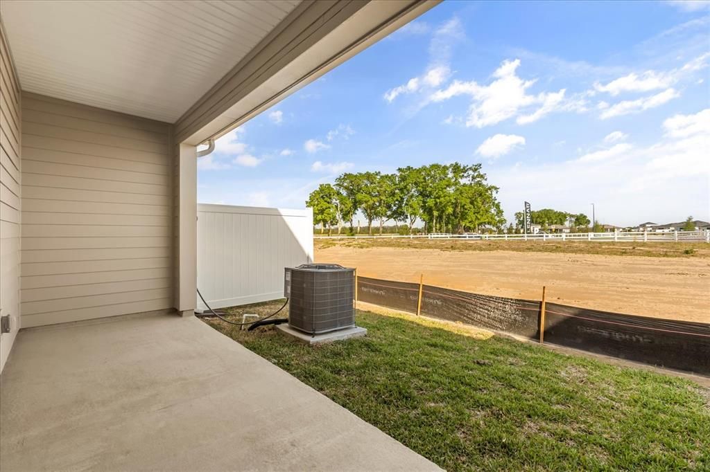 На продажу: $215,000 (3 спален, 2 ванн, 1708 Квадратных фут)