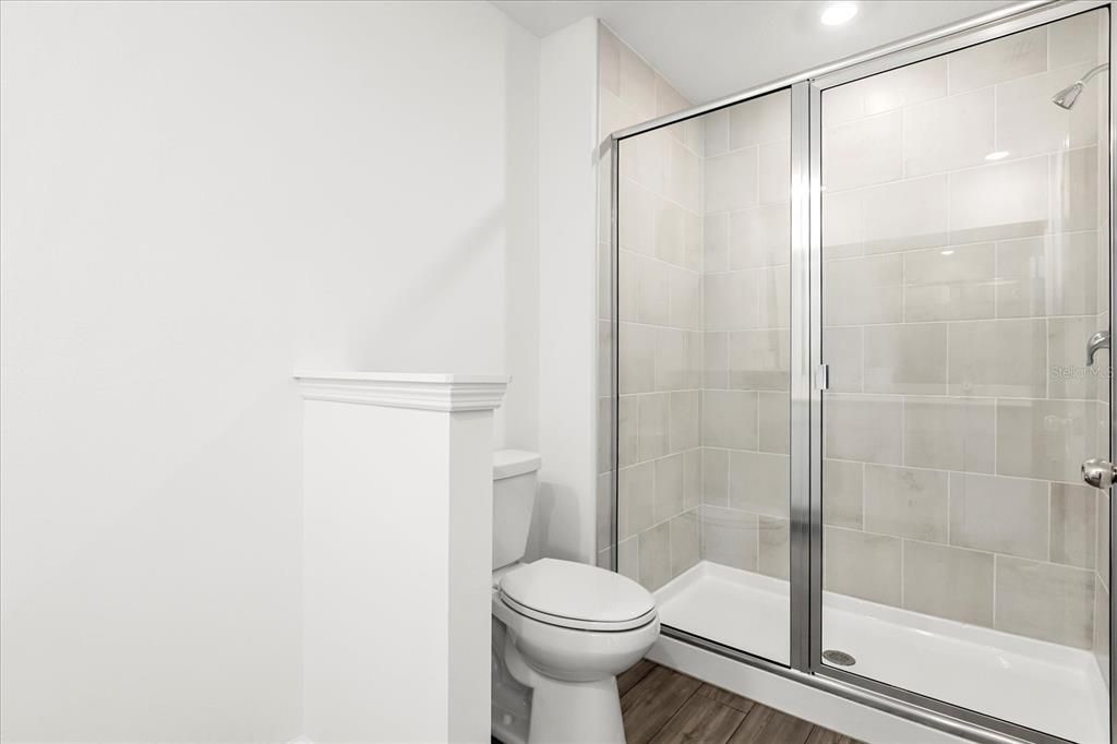 На продажу: $215,000 (3 спален, 2 ванн, 1708 Квадратных фут)