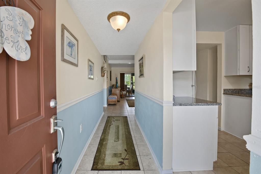 Active With Contract: $179,000 (2 beds, 2 baths, 955 Square Feet)
