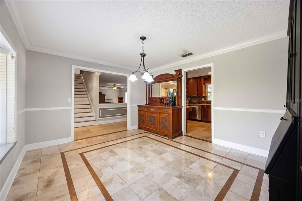 For Sale: $449,900 (4 beds, 3 baths, 2688 Square Feet)