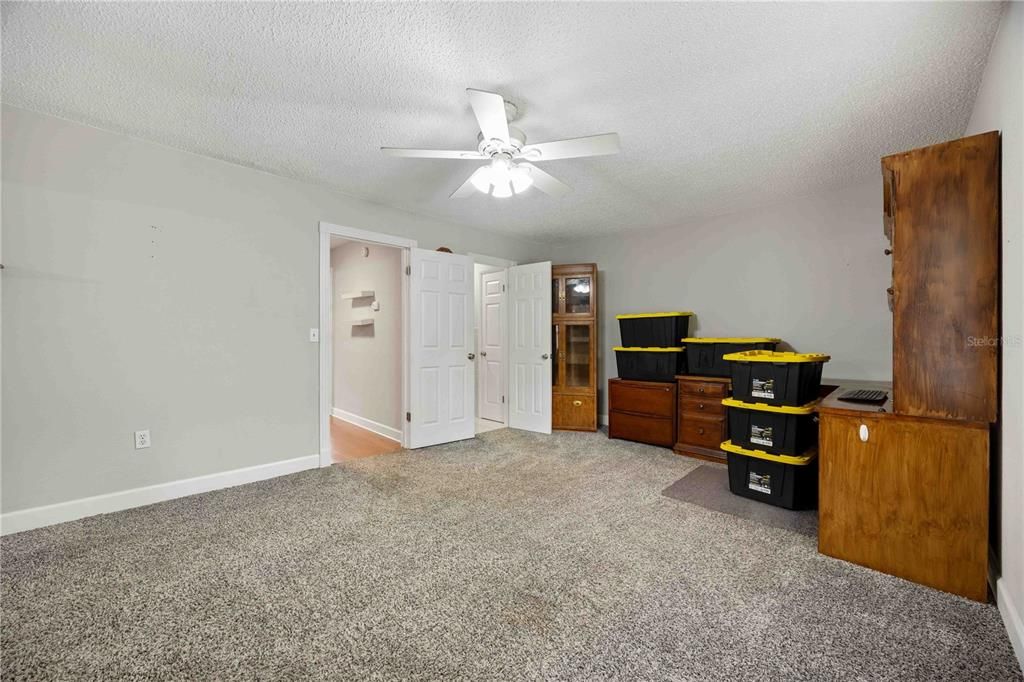 For Sale: $449,900 (4 beds, 3 baths, 2688 Square Feet)