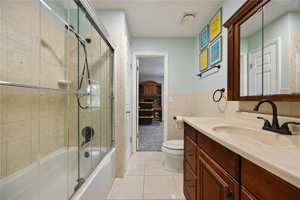 For Sale: $449,900 (4 beds, 3 baths, 2688 Square Feet)