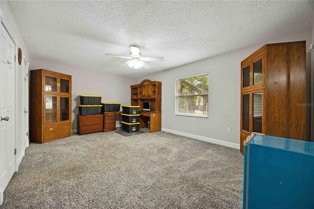For Sale: $449,900 (4 beds, 3 baths, 2688 Square Feet)
