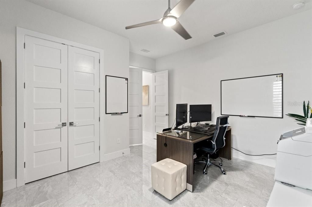 For Sale: $1,499,000 (4 beds, 3 baths, 3072 Square Feet)