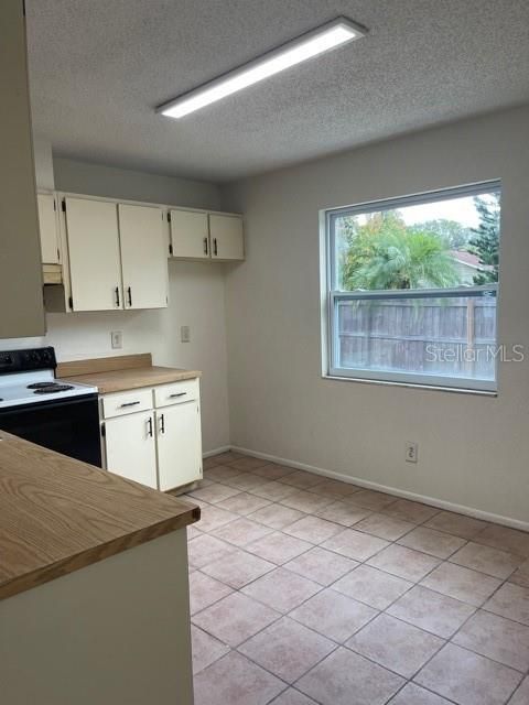 For Rent: $1,795 (3 beds, 2 baths, 1079 Square Feet)