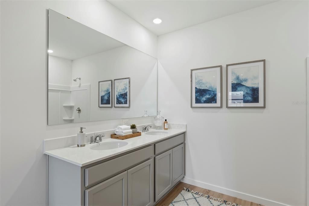 Active With Contract: $371,990 (3 beds, 2 baths, 1672 Square Feet)