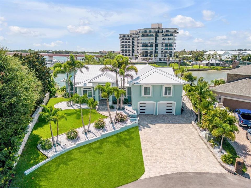 На продажу: $6,499,000 (6 спален, 4 ванн, 4164 Квадратных фут)