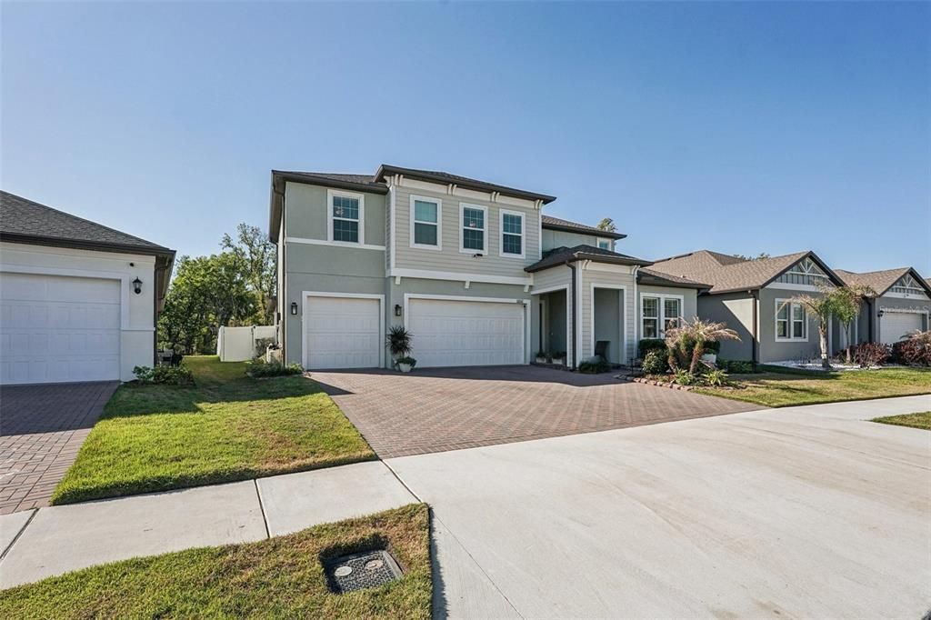 Active With Contract: $750,000 (5 beds, 4 baths, 3678 Square Feet)