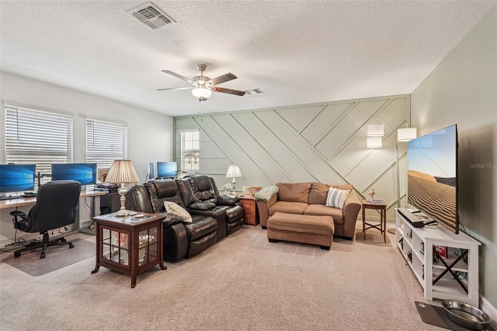 Active With Contract: $750,000 (5 beds, 4 baths, 3678 Square Feet)