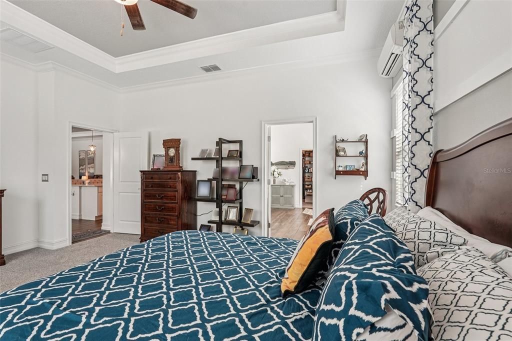 Active With Contract: $750,000 (5 beds, 4 baths, 3678 Square Feet)