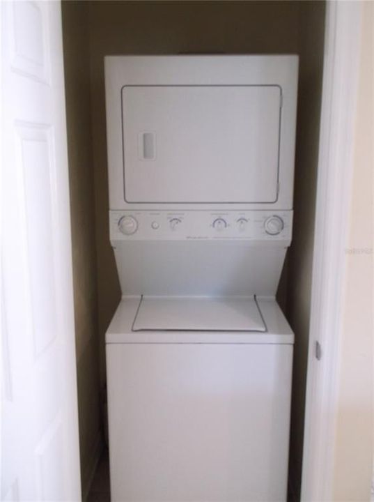 En Renta: $1,850 (2 camas, 2 baños, 1250 Pies cuadrados)