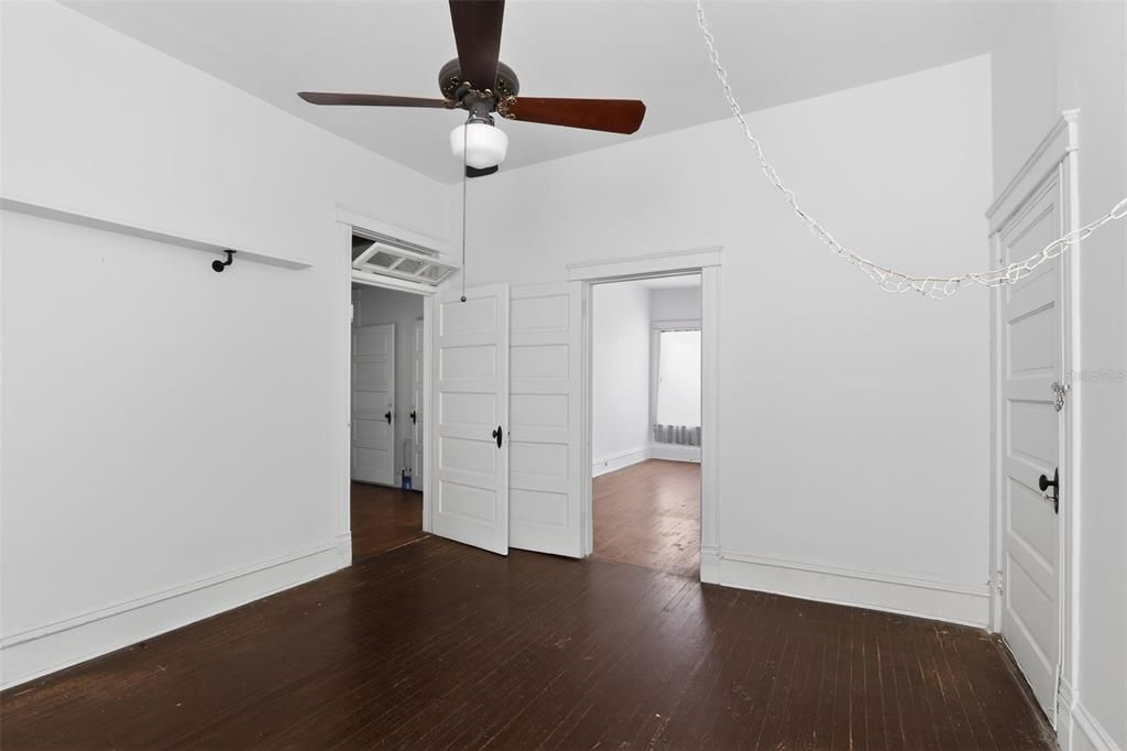 For Sale: $213,000 (4 beds, 3 baths, 3120 Square Feet)