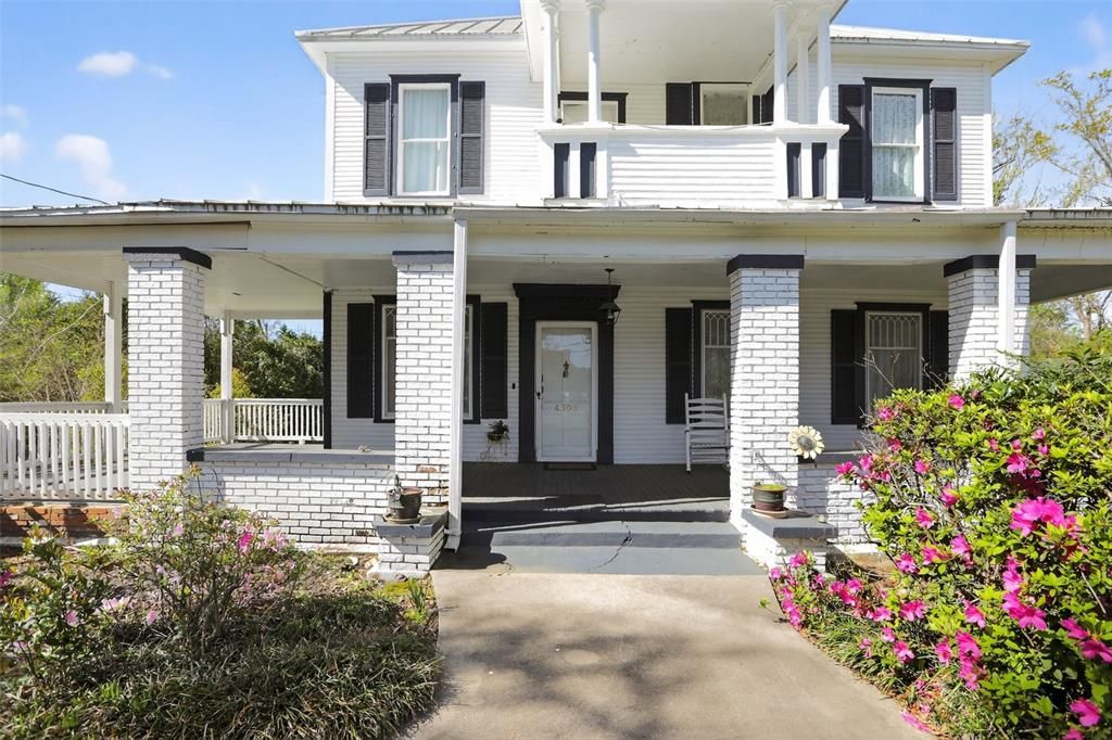 For Sale: $213,000 (4 beds, 3 baths, 3120 Square Feet)