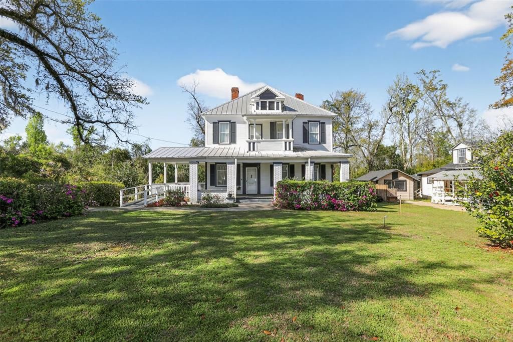 For Sale: $213,000 (4 beds, 3 baths, 3120 Square Feet)