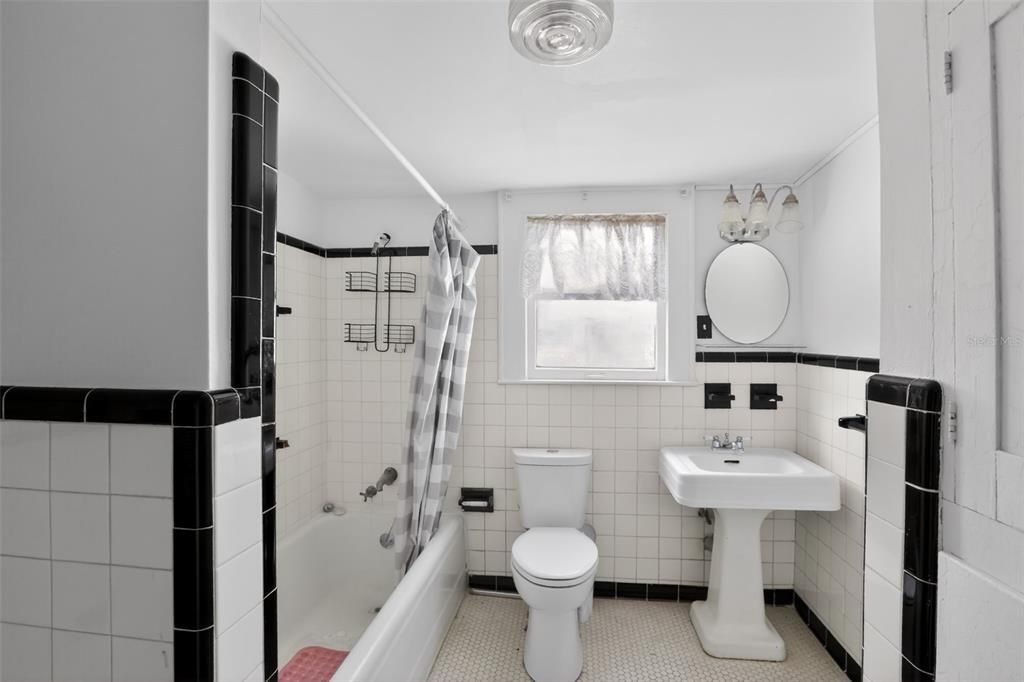 For Sale: $213,000 (4 beds, 3 baths, 3120 Square Feet)