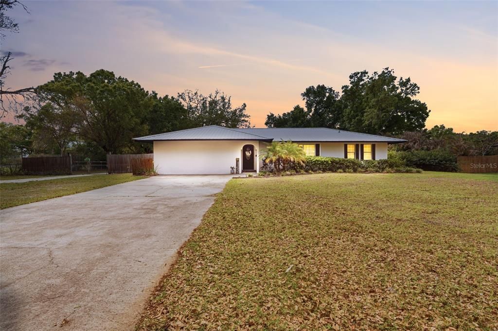 For Sale: $489,000 (4 beds, 2 baths, 2453 Square Feet)