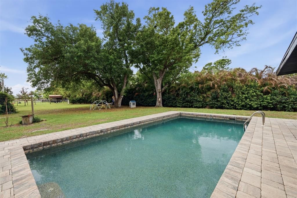 For Sale: $489,000 (4 beds, 2 baths, 2453 Square Feet)