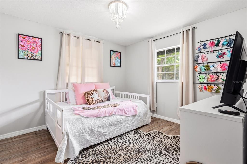 For Sale: $489,000 (4 beds, 2 baths, 2453 Square Feet)