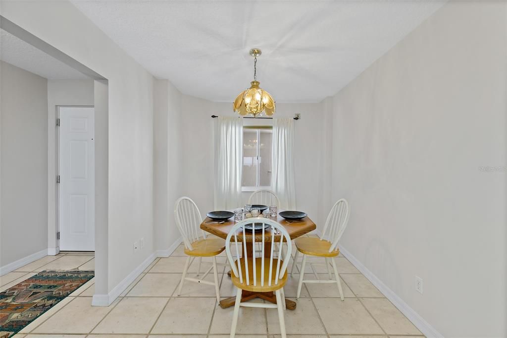 En Venta: $699,000 (2 camas, 2 baños, 1564 Pies cuadrados)