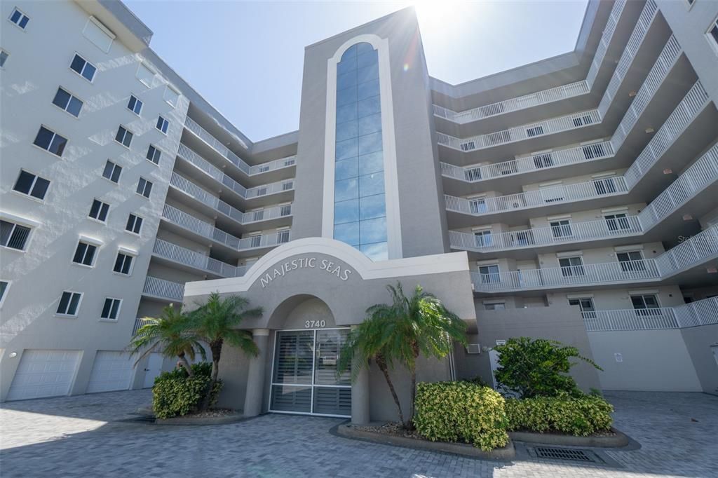 En Venta: $699,000 (2 camas, 2 baños, 1564 Pies cuadrados)