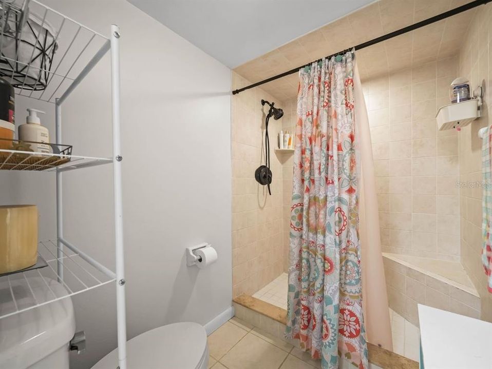 En Venta: $144,900 (2 camas, 2 baños, 1120 Pies cuadrados)