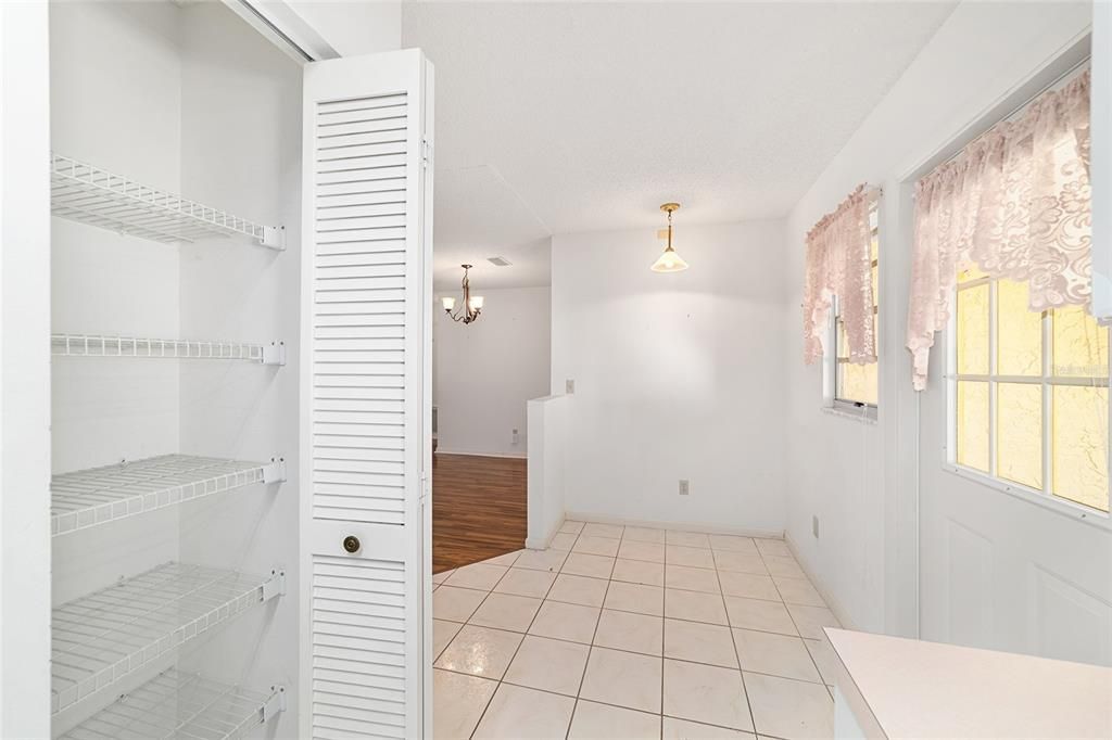 En Venta: $105,000 (2 camas, 2 baños, 994 Pies cuadrados)