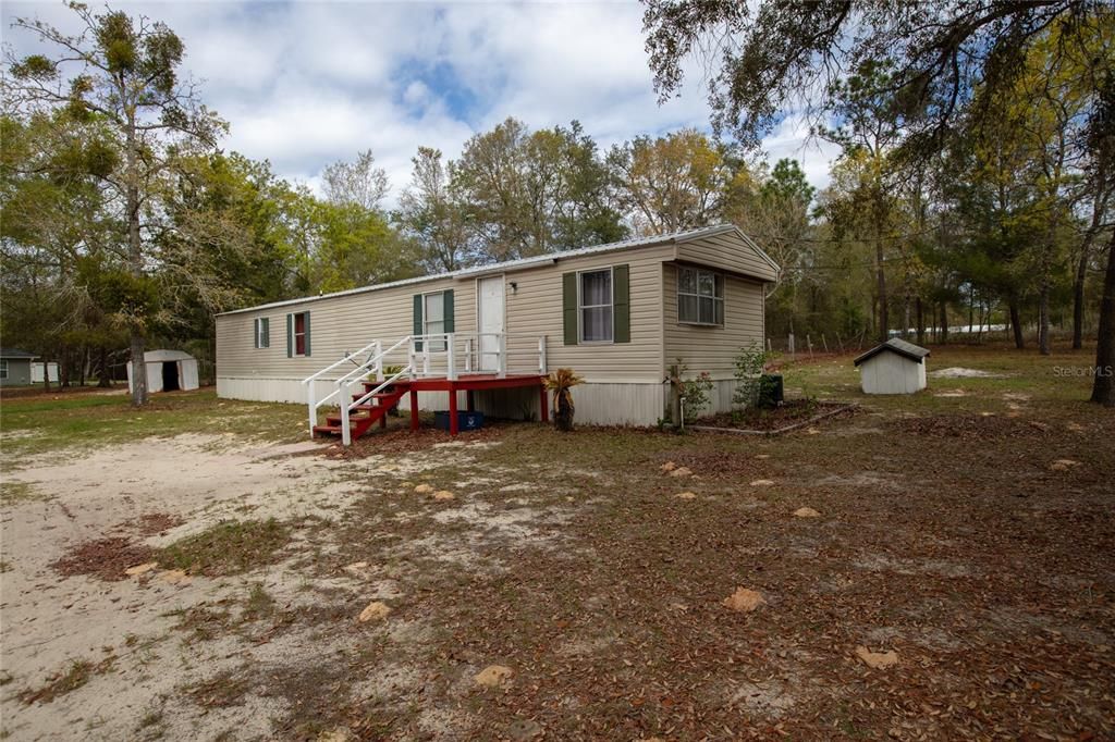 For Sale: $139,900 (3 beds, 2 baths, 924 Square Feet)
