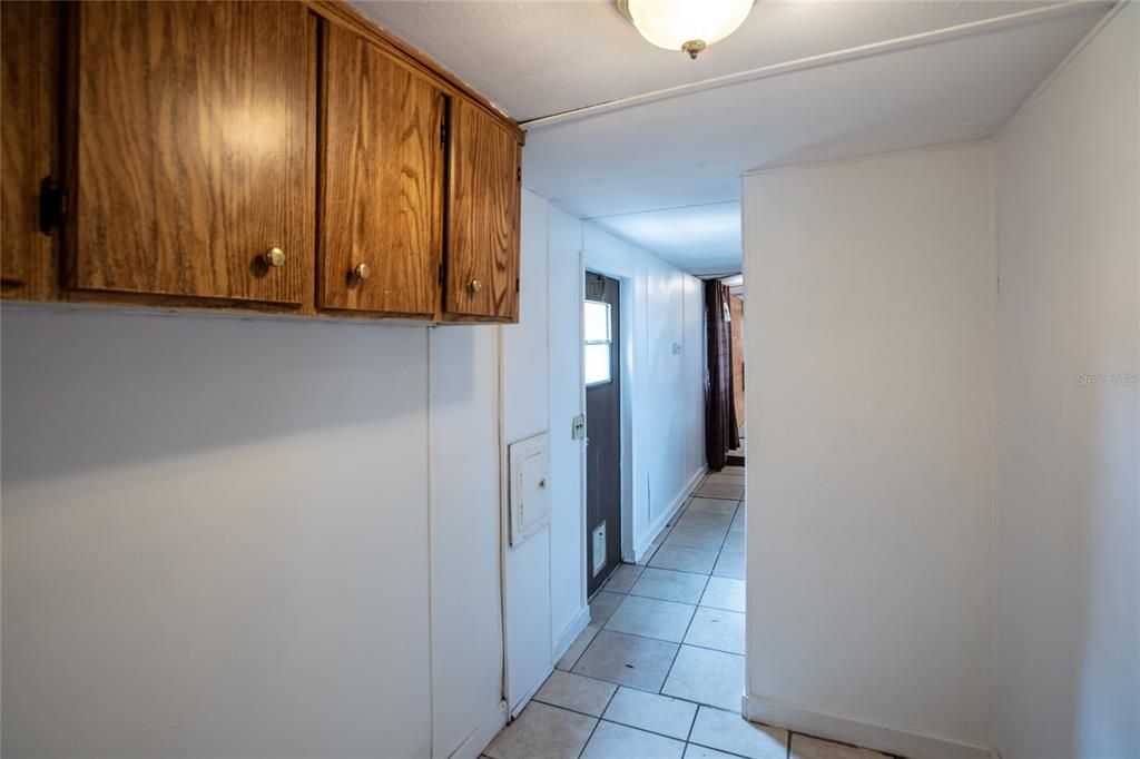 For Sale: $139,900 (3 beds, 2 baths, 924 Square Feet)