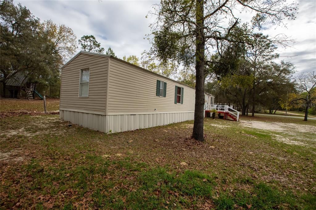 For Sale: $139,900 (3 beds, 2 baths, 924 Square Feet)